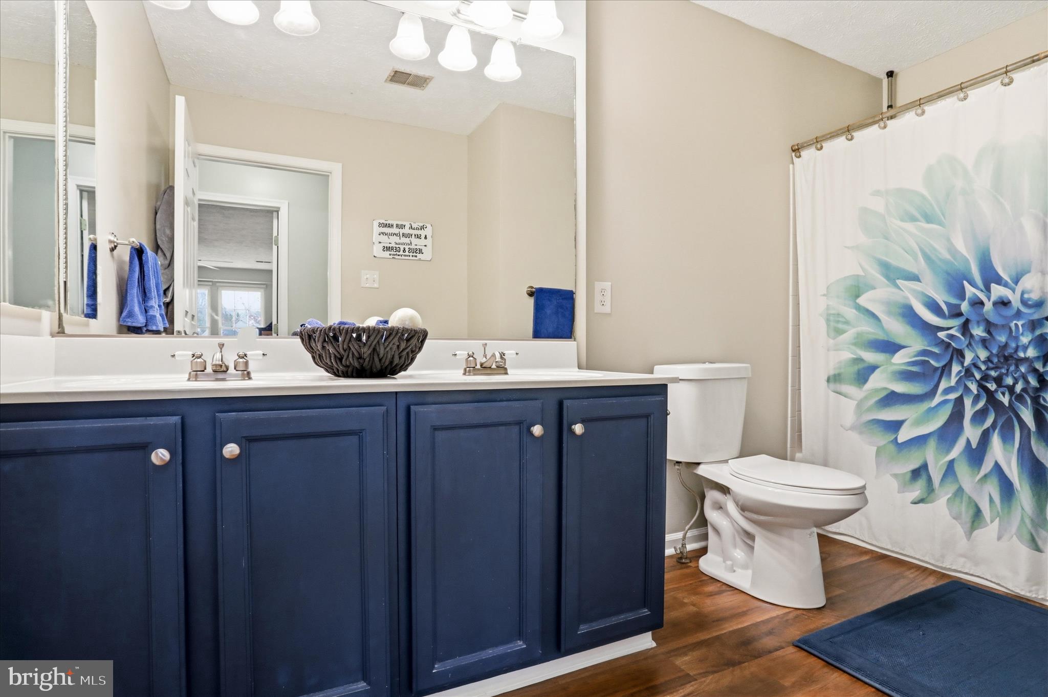 CAMBRIDGE FARMS - Residential