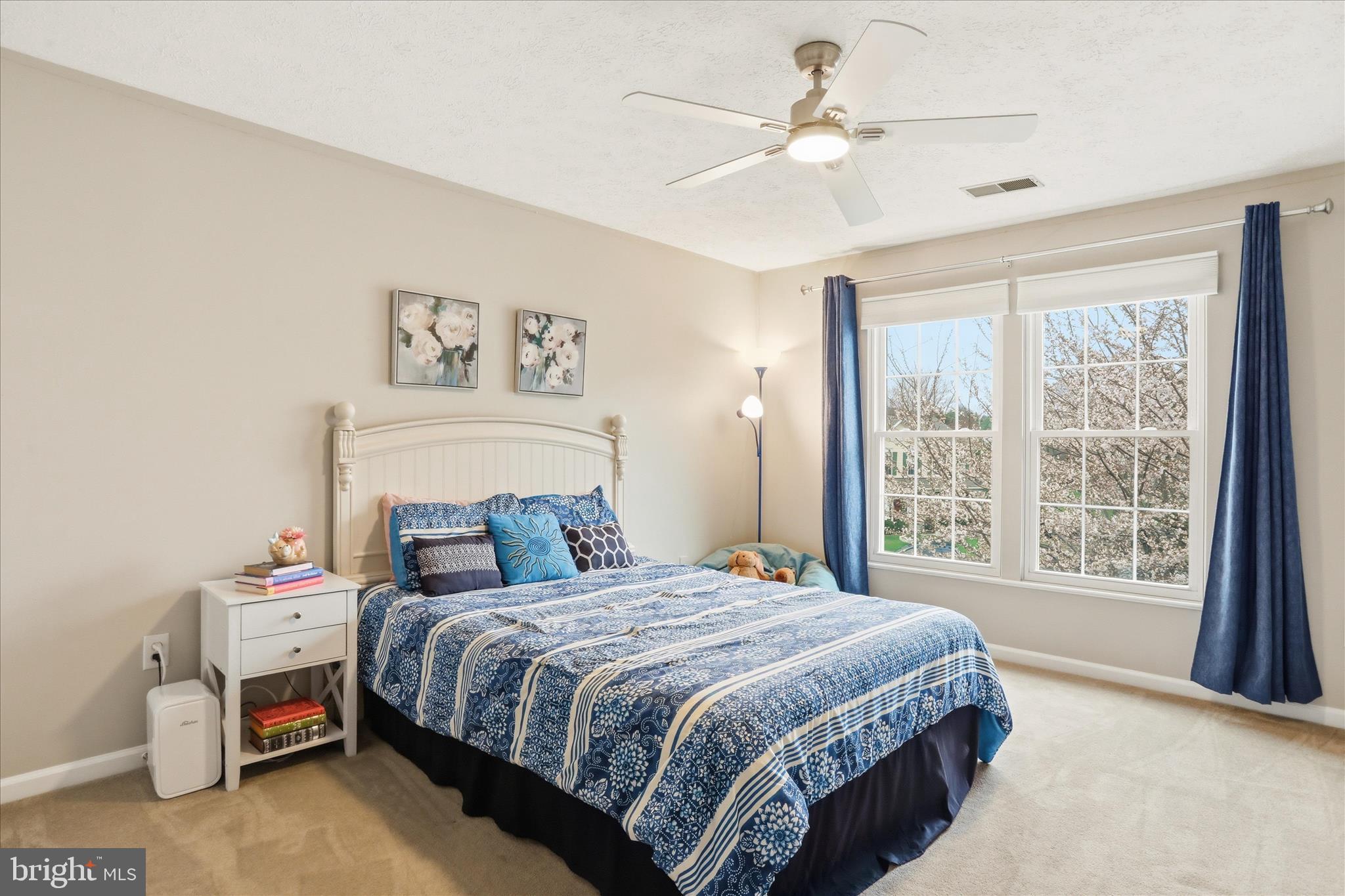 CAMBRIDGE FARMS - Residential