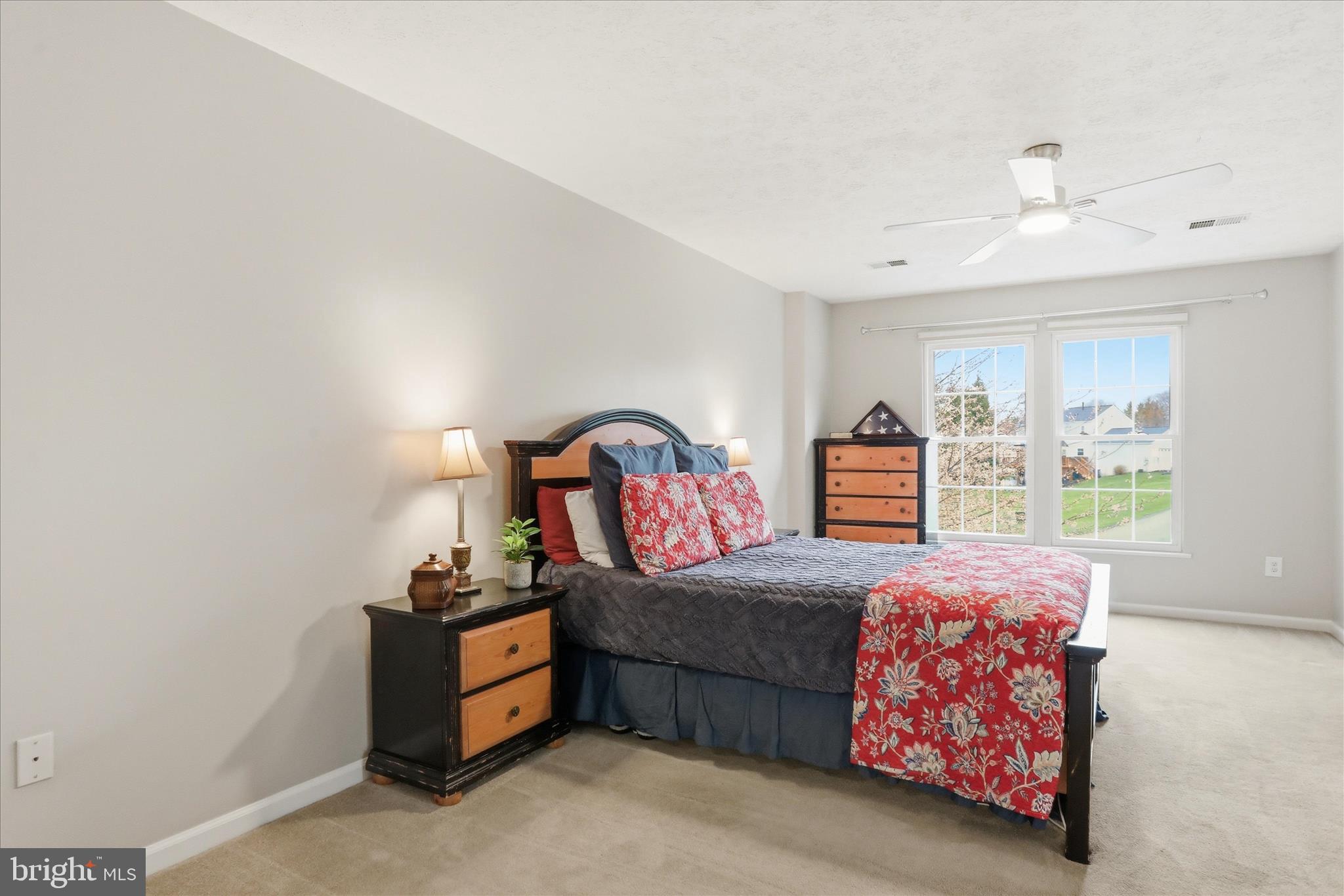 CAMBRIDGE FARMS - Residential