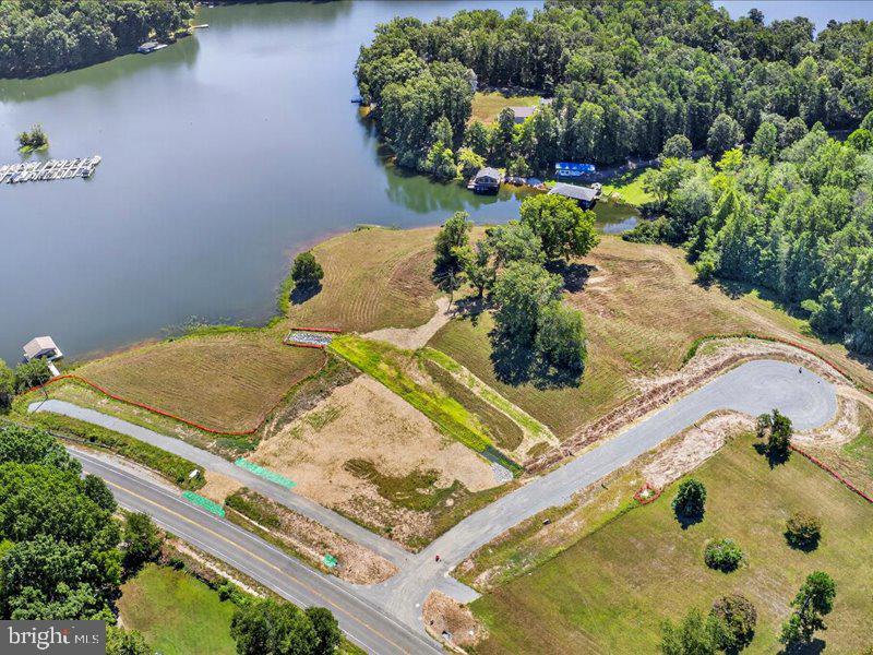 4719 EAGLE POINT COURT