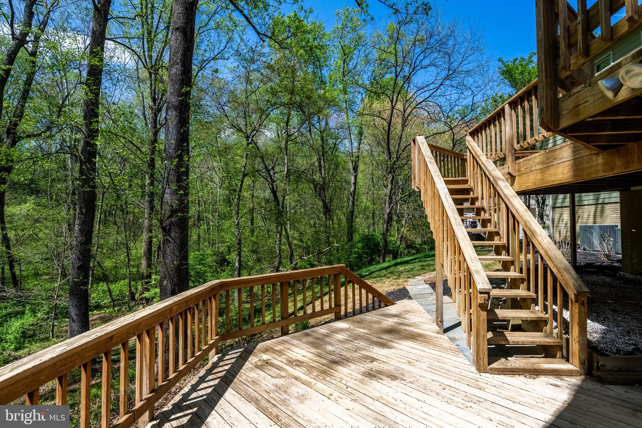 OAKTON MILL ESTATES - Residential