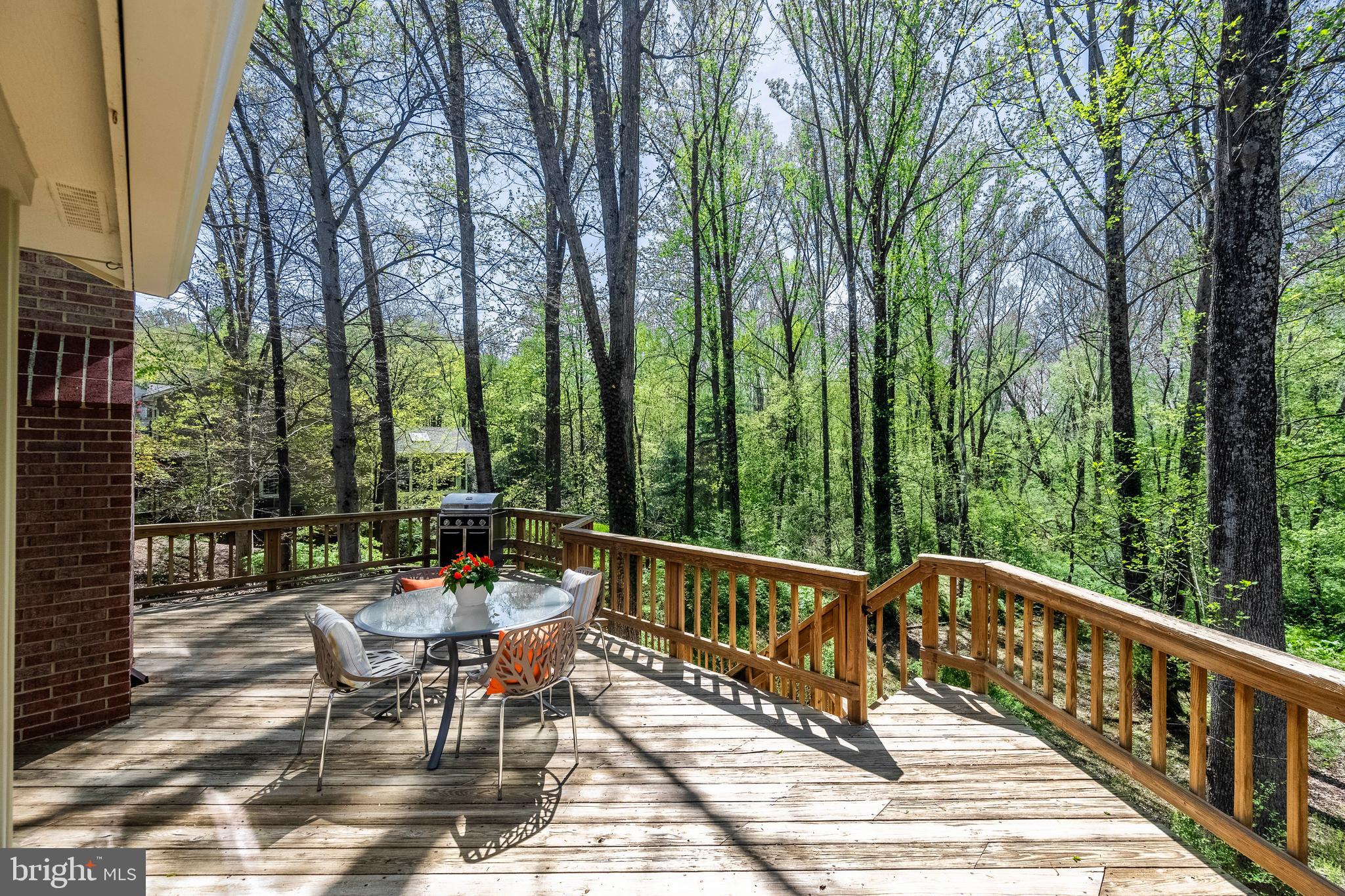 OAKTON MILL ESTATES - Residential