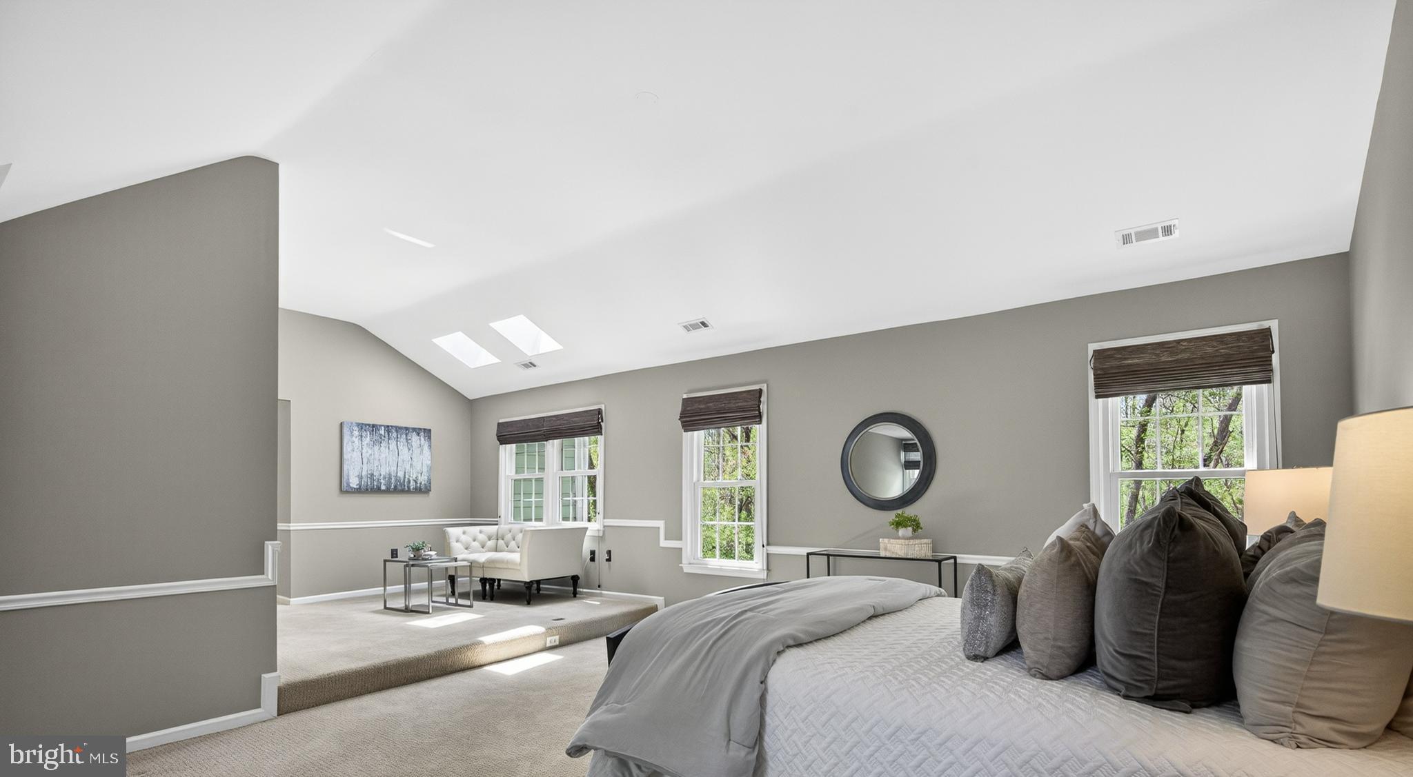 OAKTON MILL ESTATES - Residential