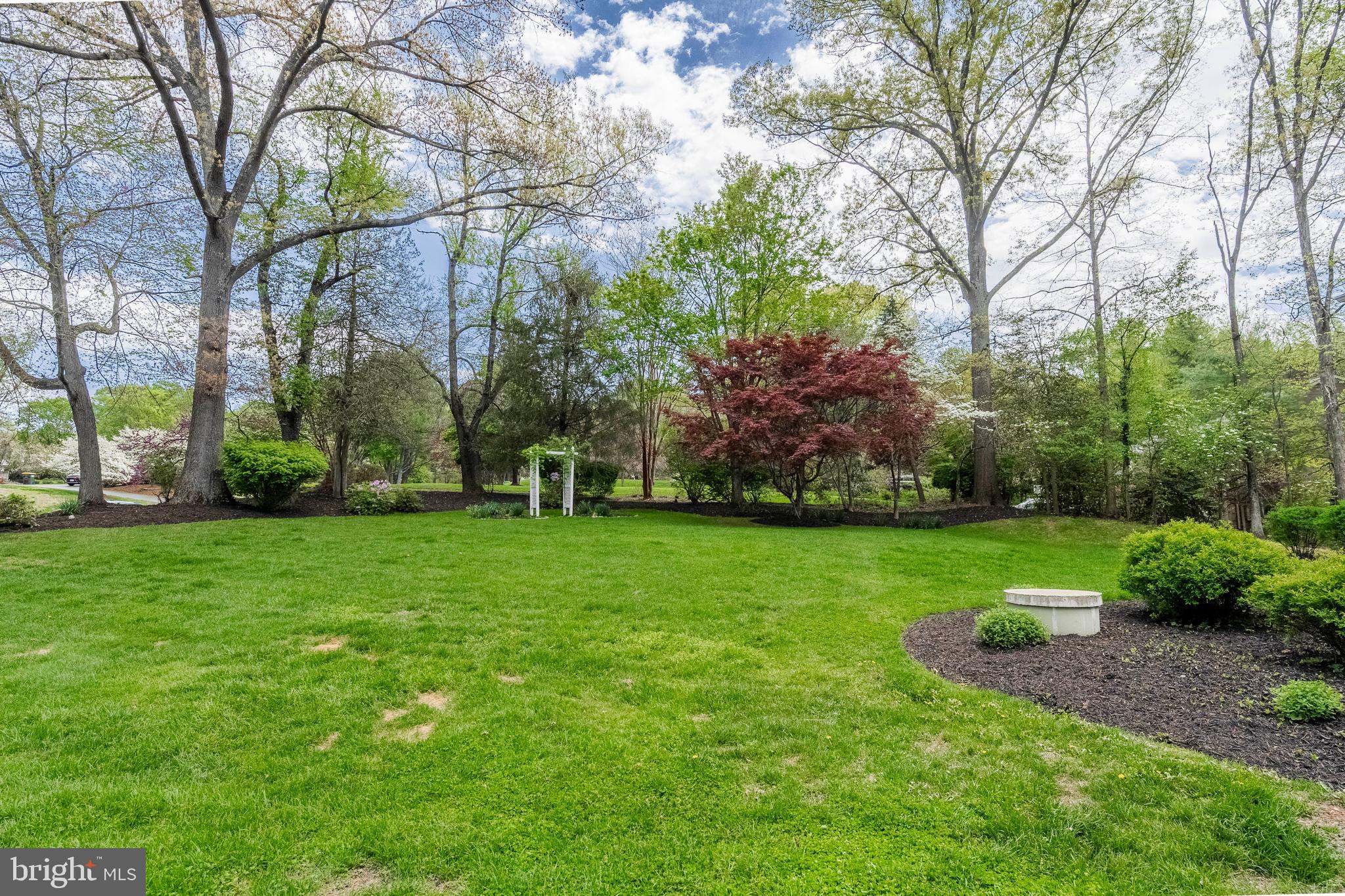 OAKTON MILL ESTATES - Residential