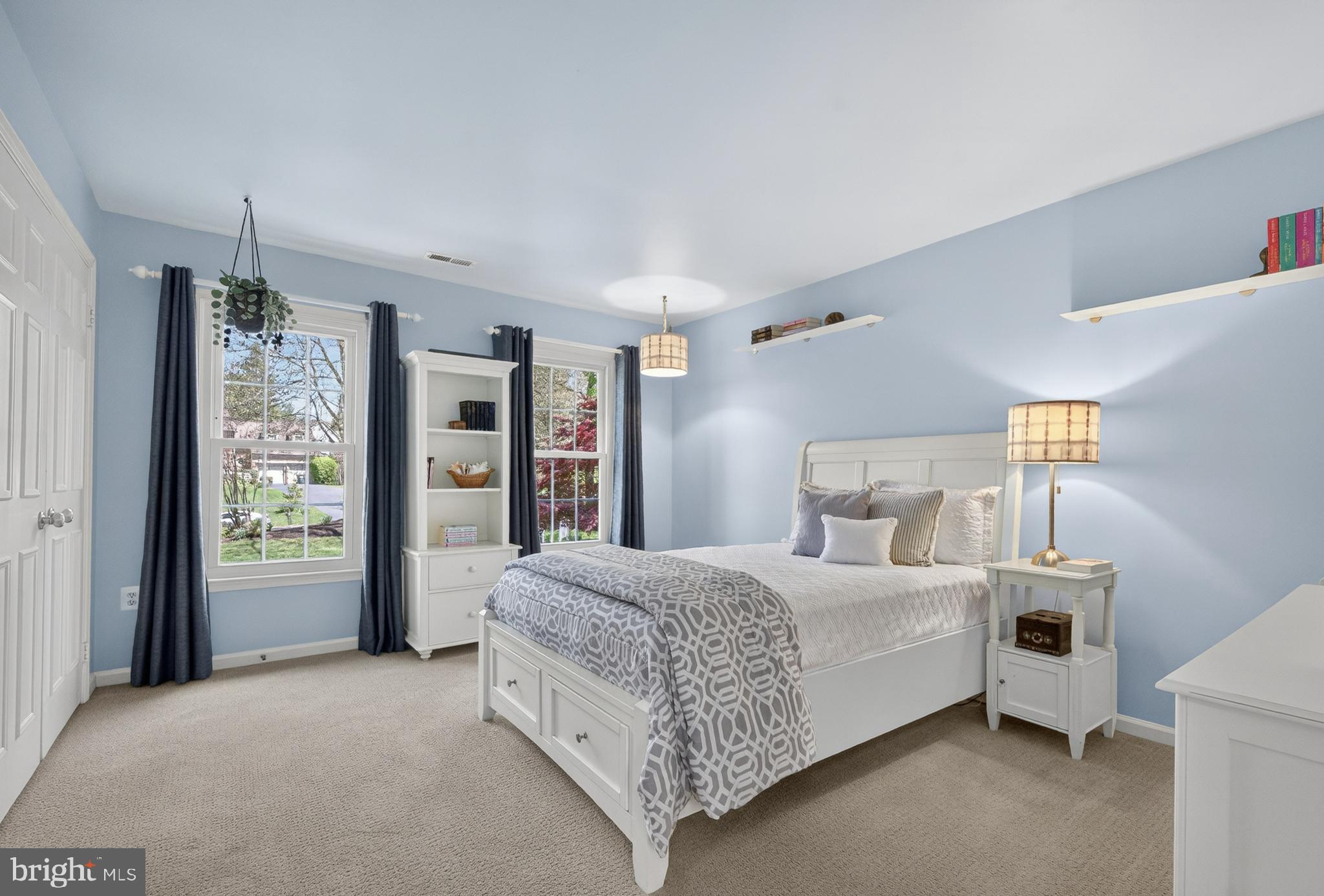 OAKTON MILL ESTATES - Residential