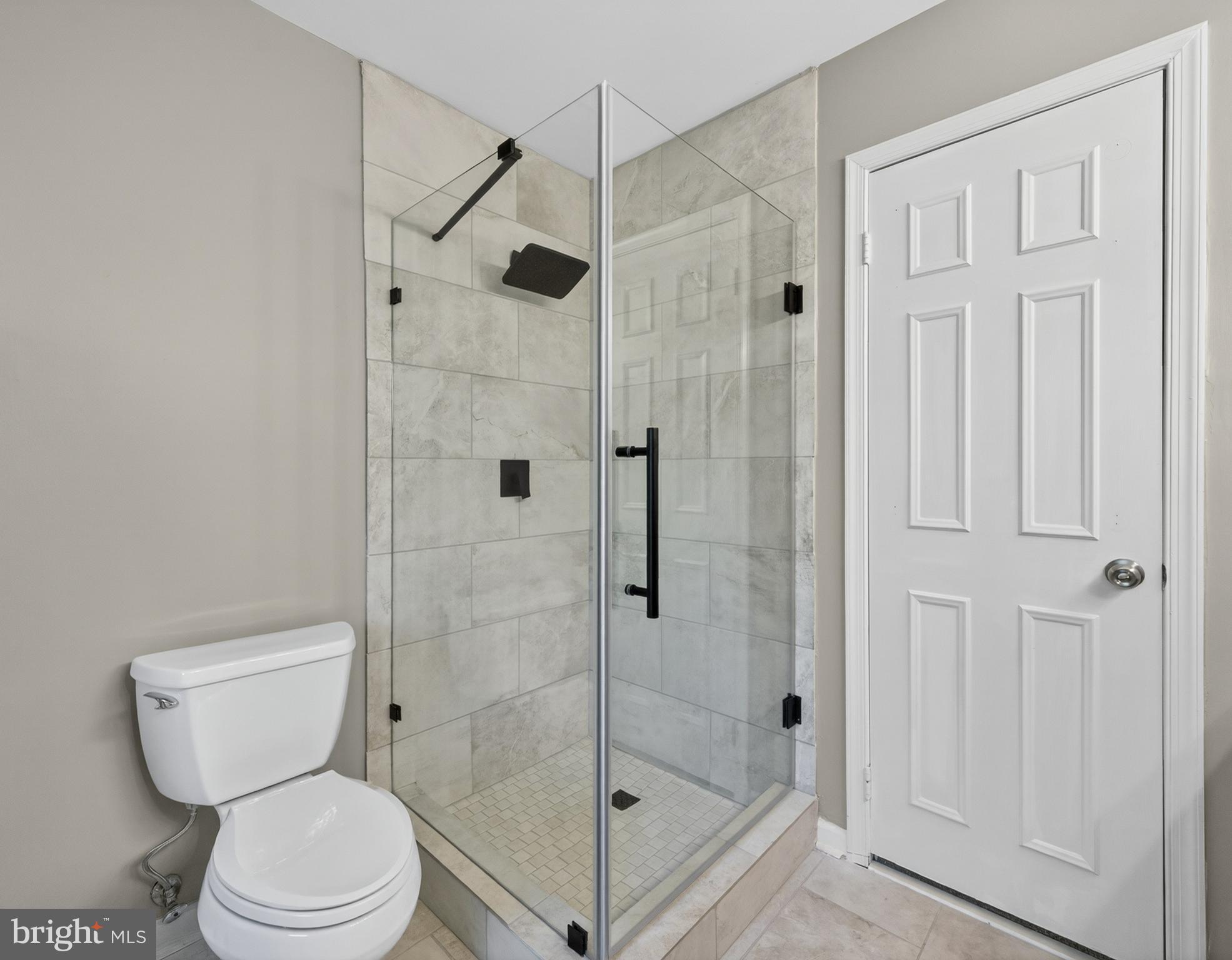 OAKTON MILL ESTATES - Residential