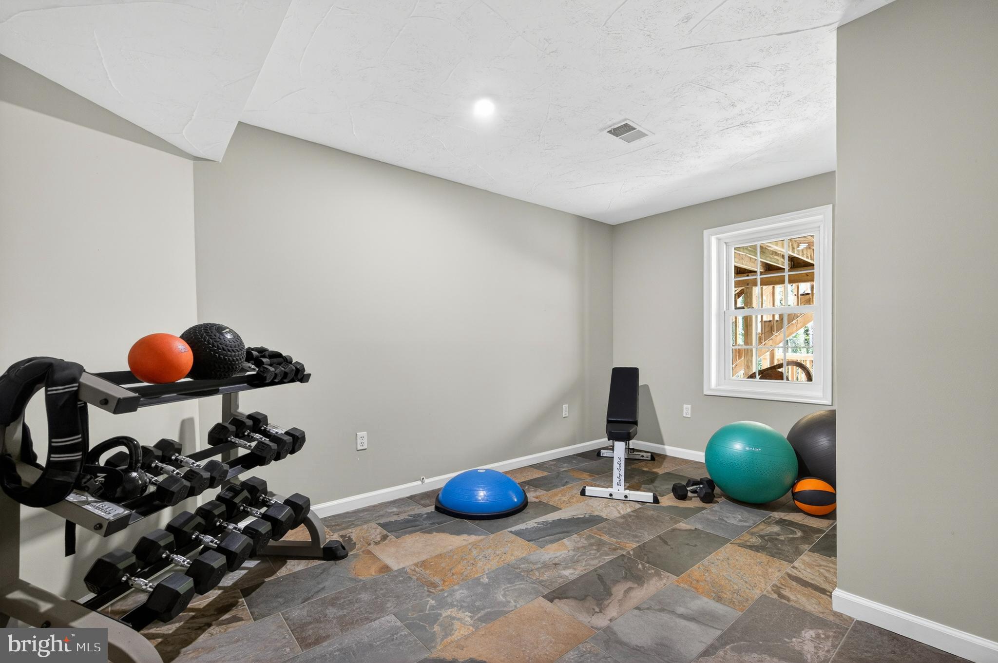 OAKTON MILL ESTATES - Residential