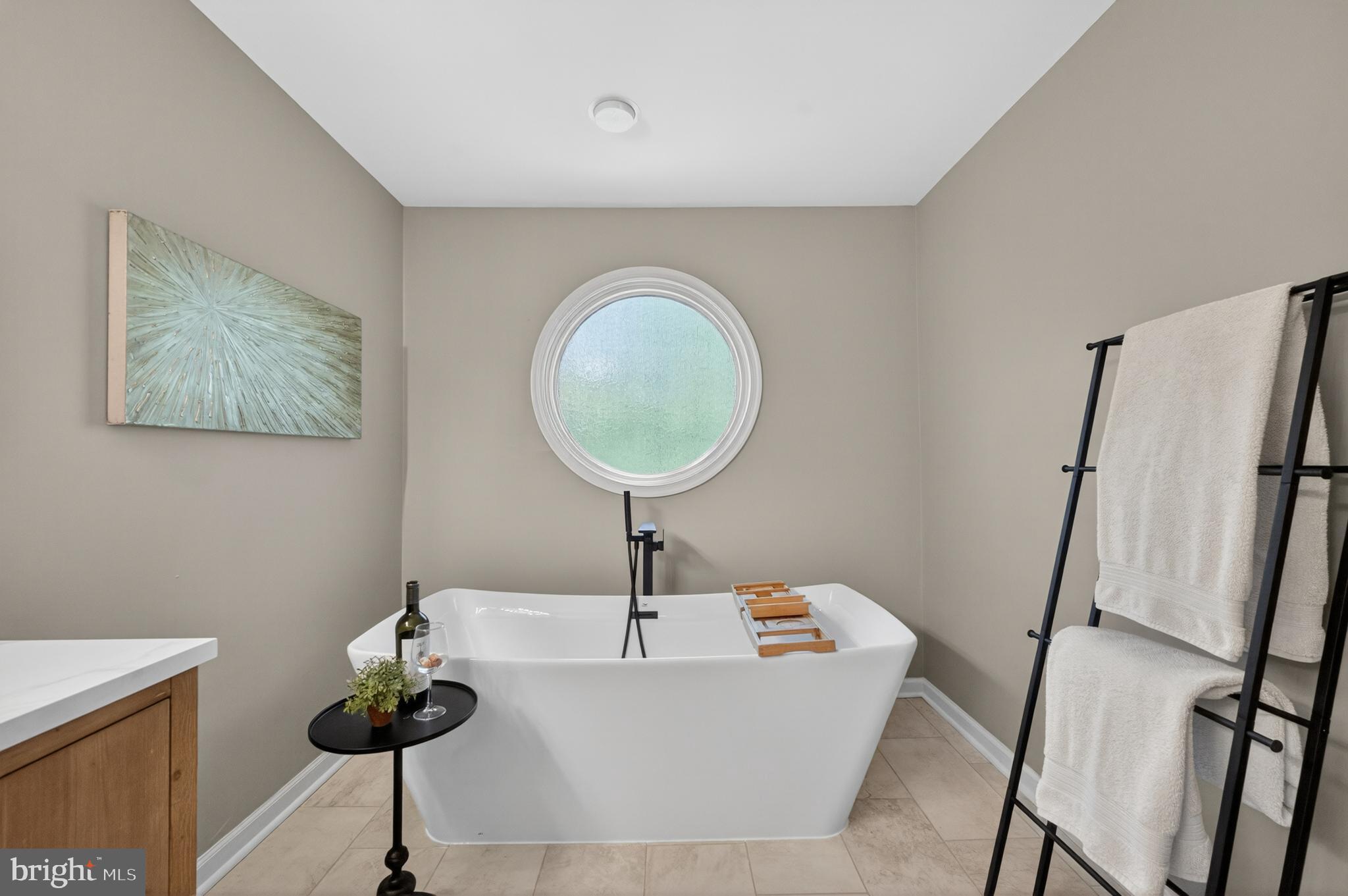 OAKTON MILL ESTATES - Residential