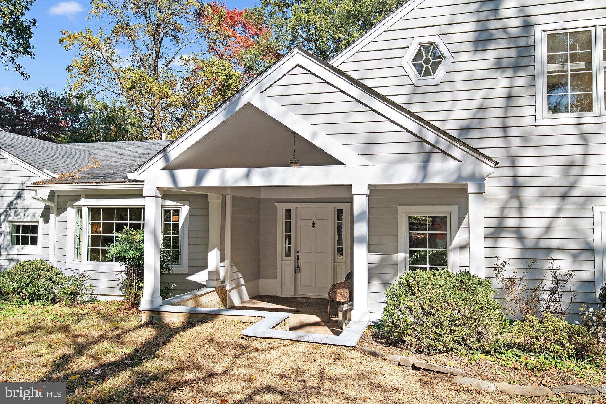 ANNAPOLIS COVE - Residential