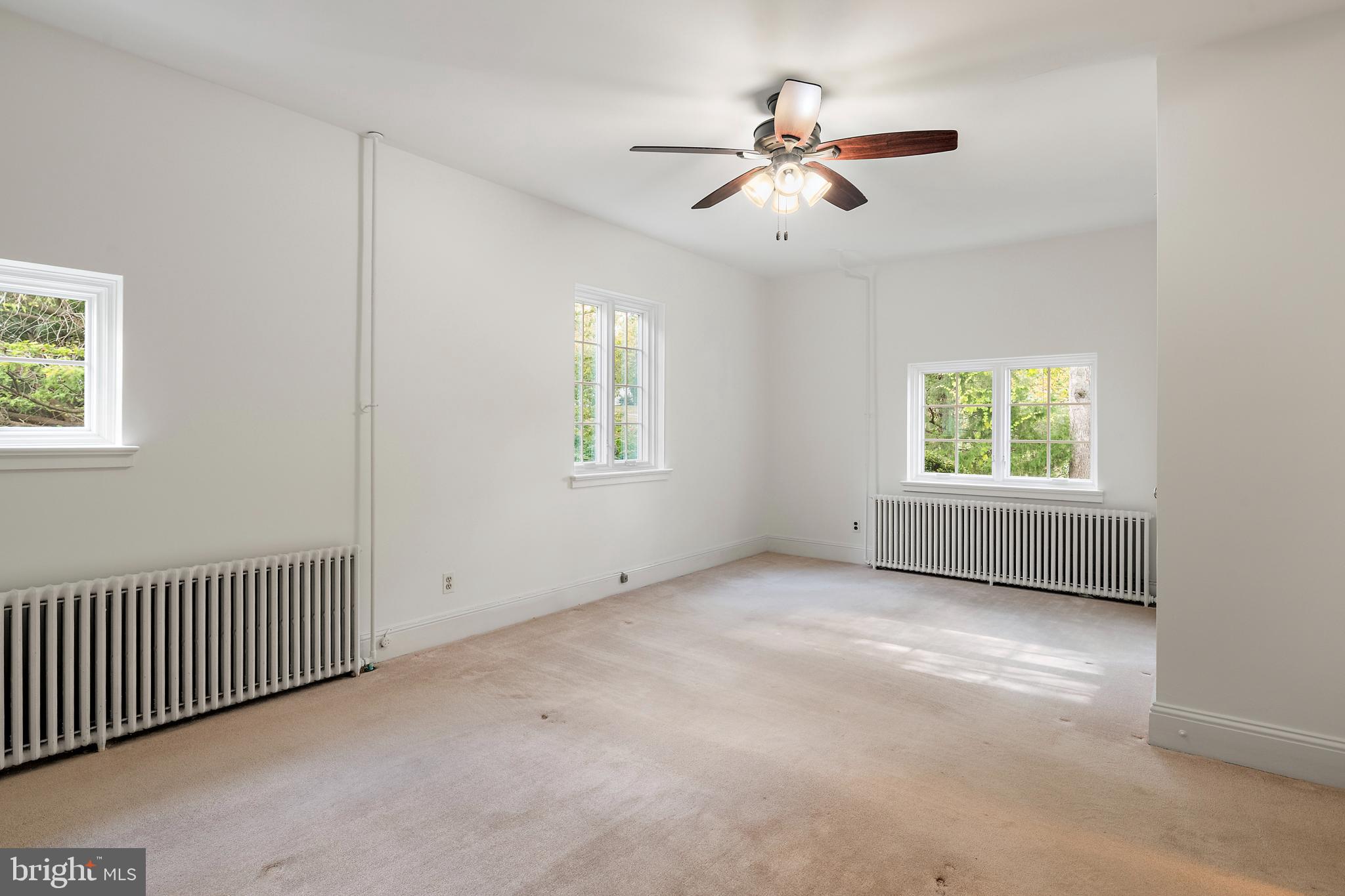 ANNAPOLIS COVE - Residential