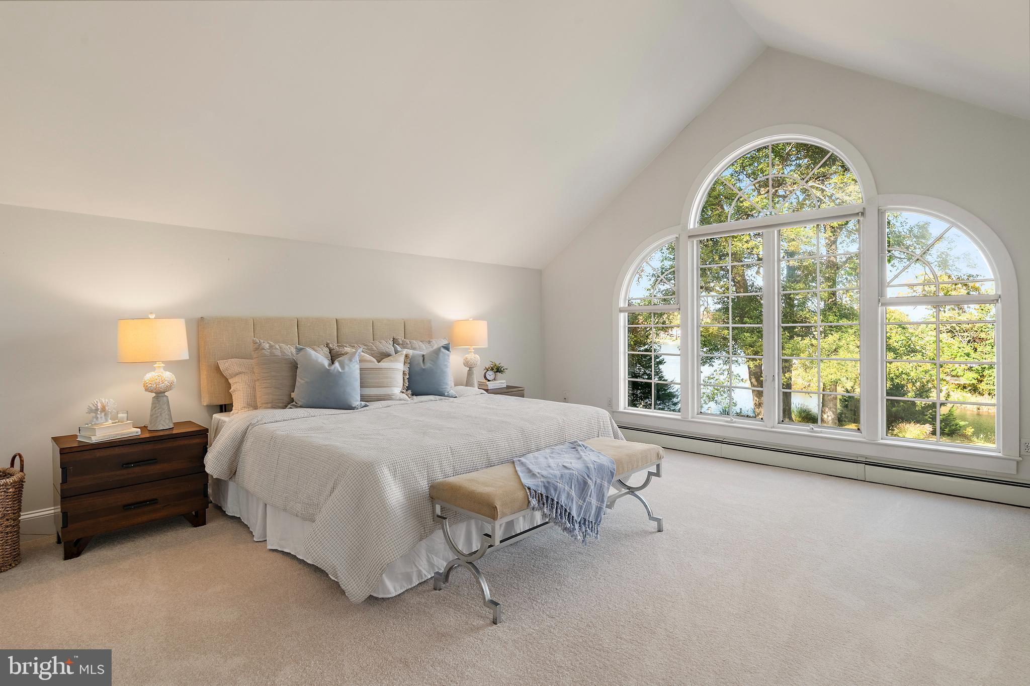 ANNAPOLIS COVE - Residential