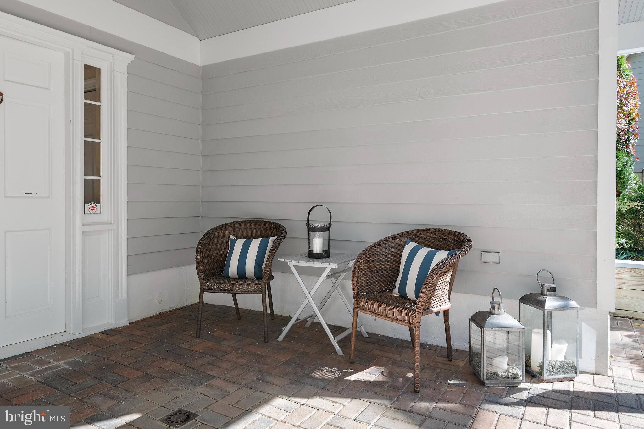 ANNAPOLIS COVE - Residential