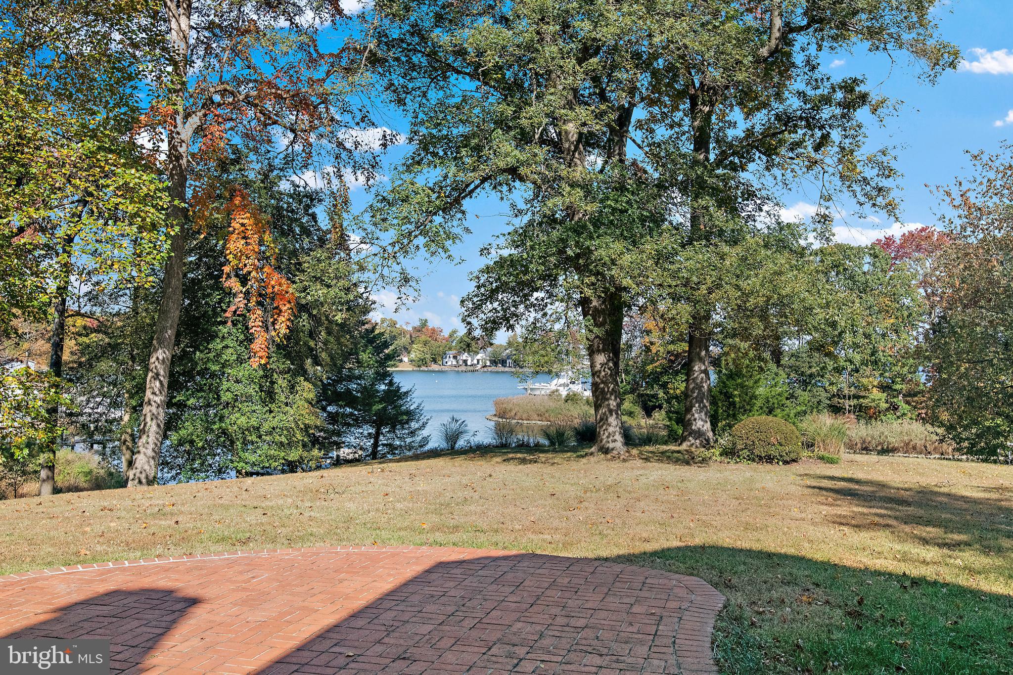 ANNAPOLIS COVE - Residential