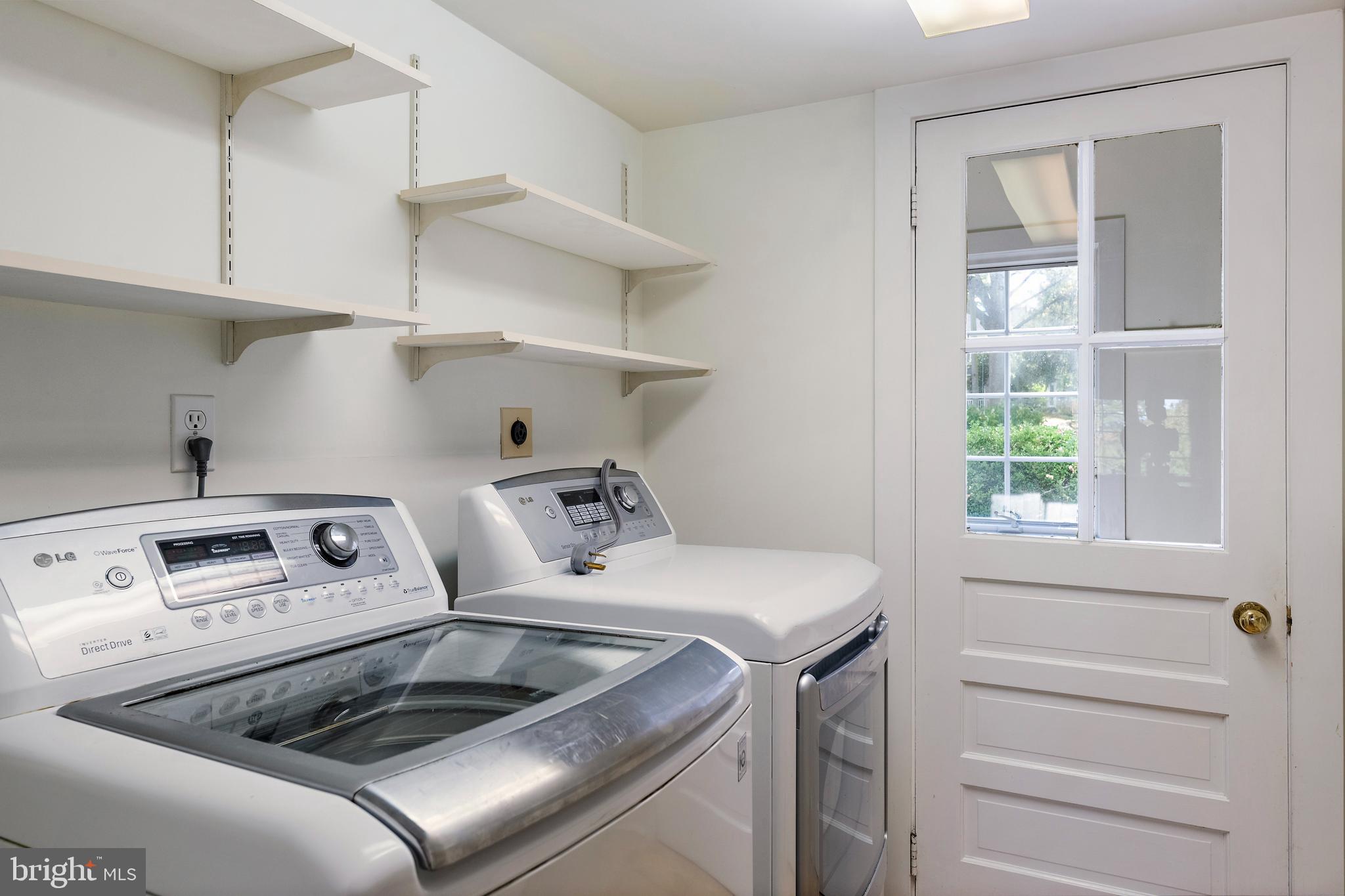 ANNAPOLIS COVE - Residential