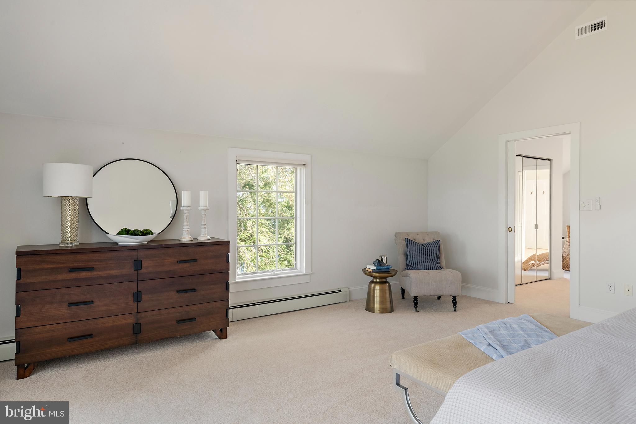 ANNAPOLIS COVE - Residential