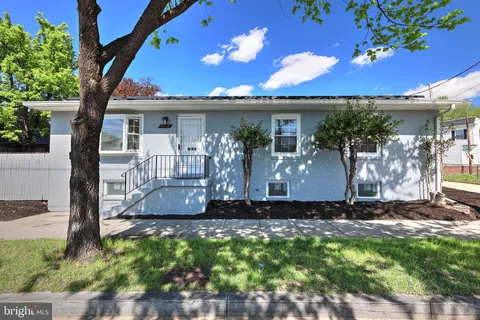 MLS: DCDC2254516