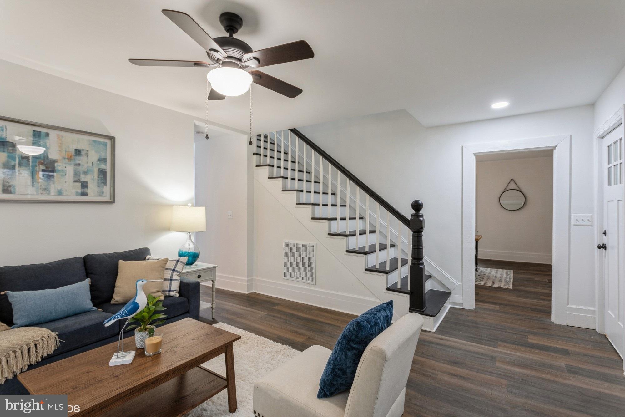 RHOADESVILLE - Residential