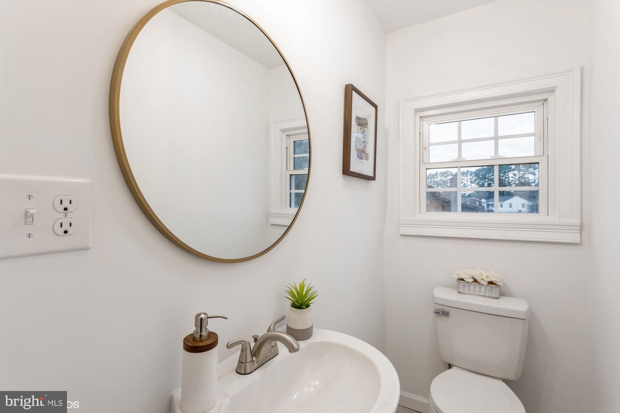 RHOADESVILLE - Residential