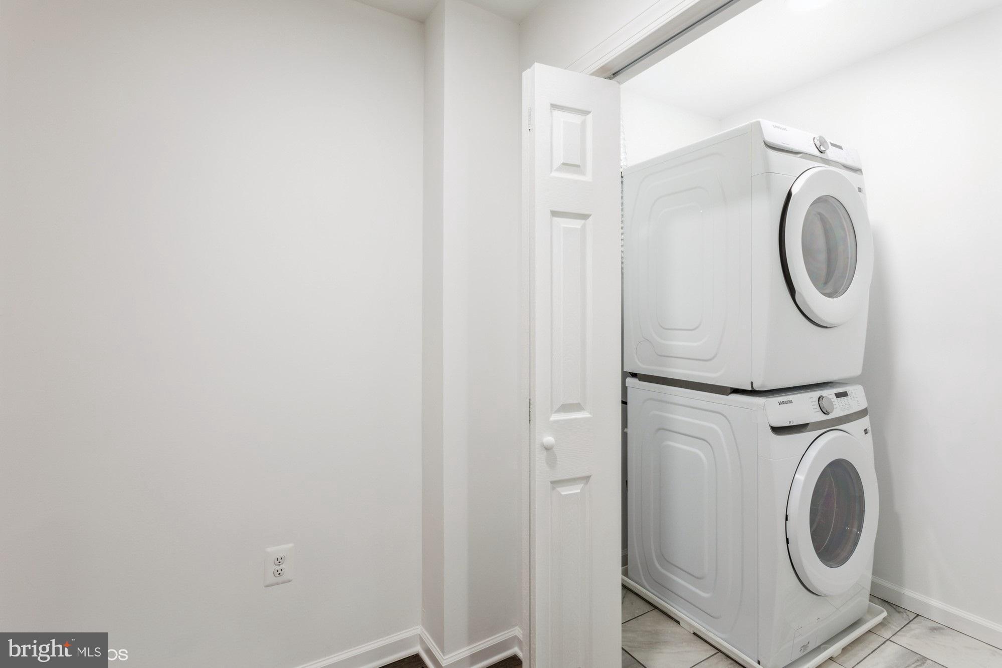 RHOADESVILLE - Residential