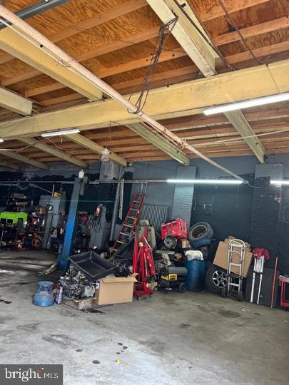 MILL CREEK - Commercial Sale