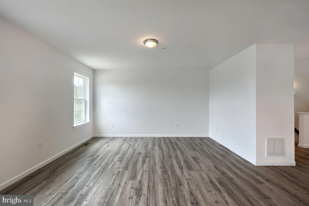 STONE MILL ESTATES - Residential