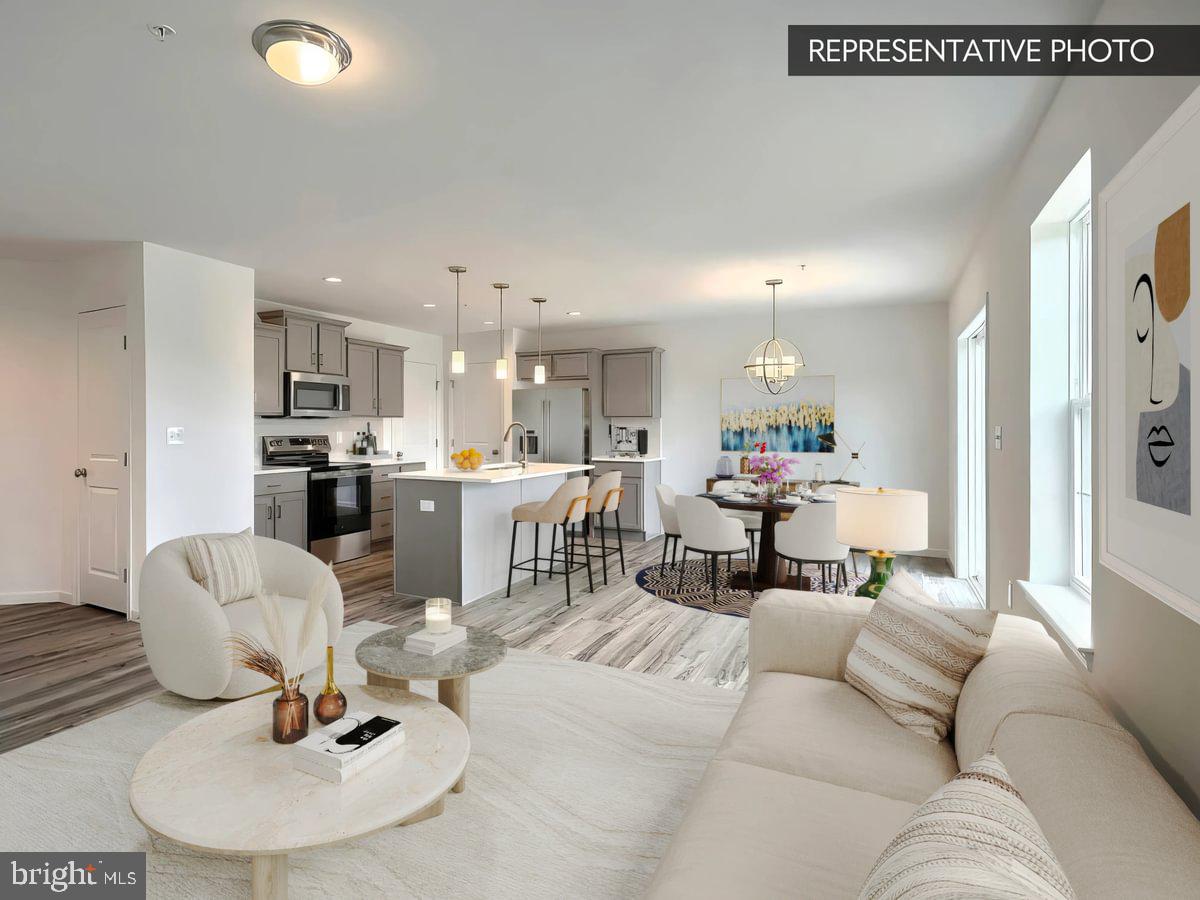 STONE MILL ESTATES - Residential