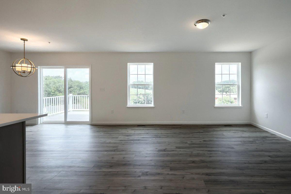 STONE MILL ESTATES - Residential