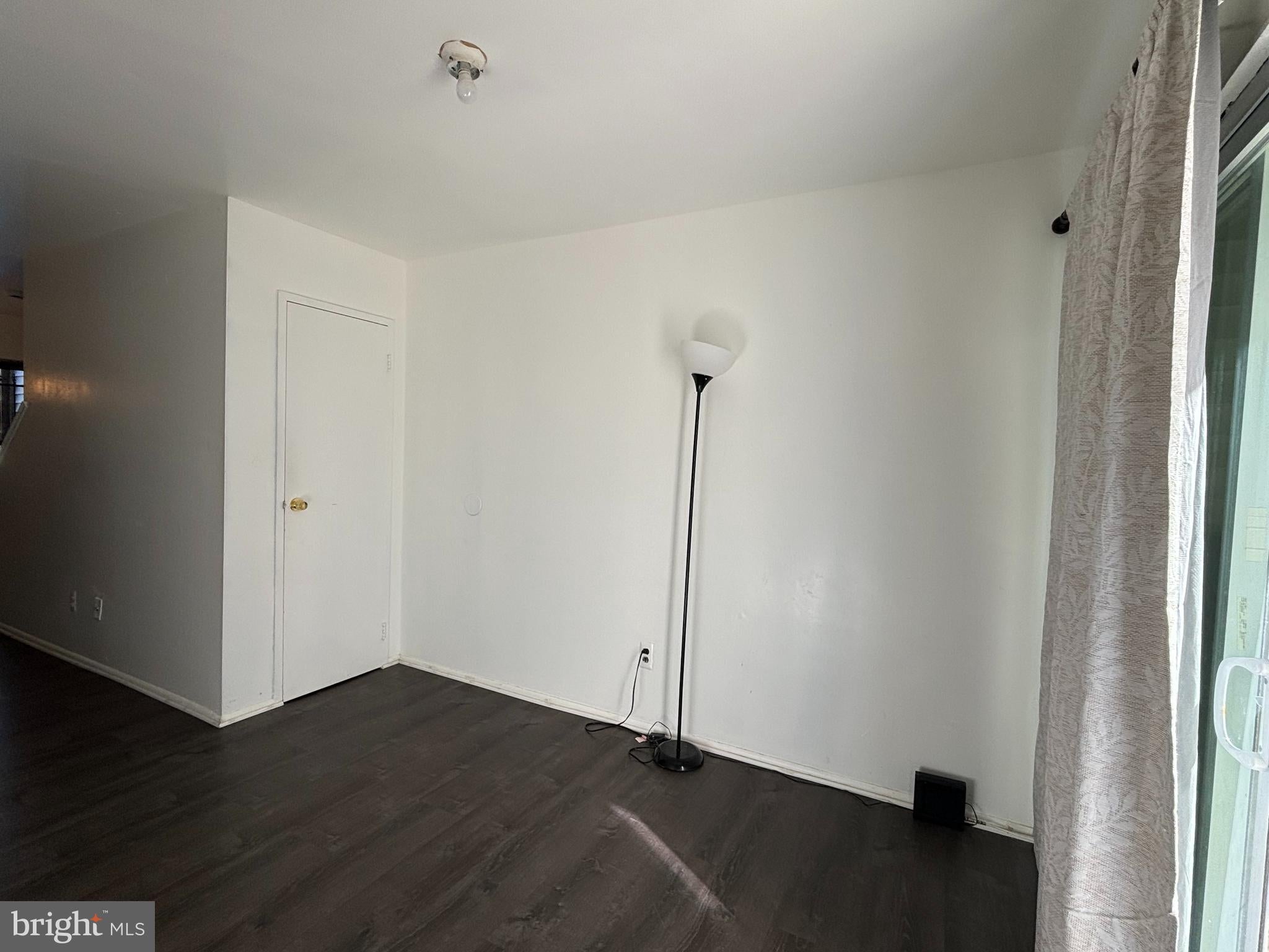2404 BAYBERRY COURT