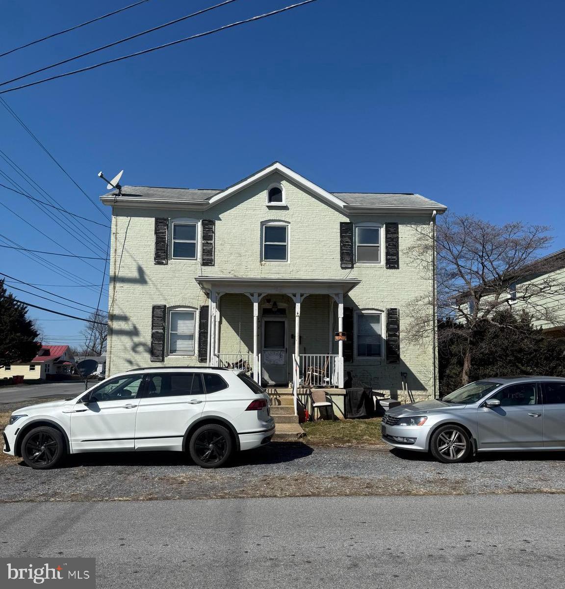 122 W 4TH AVENUE