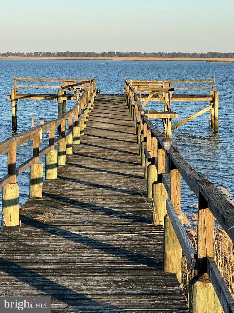 EAGLE SOUND ESTATE - Land