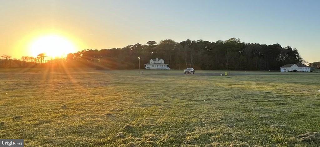 EAGLE SOUND ESTATE - Land