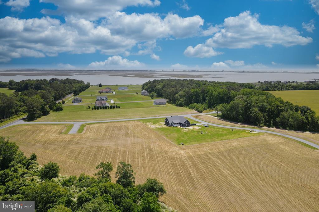 EAGLE SOUND ESTATE - Land