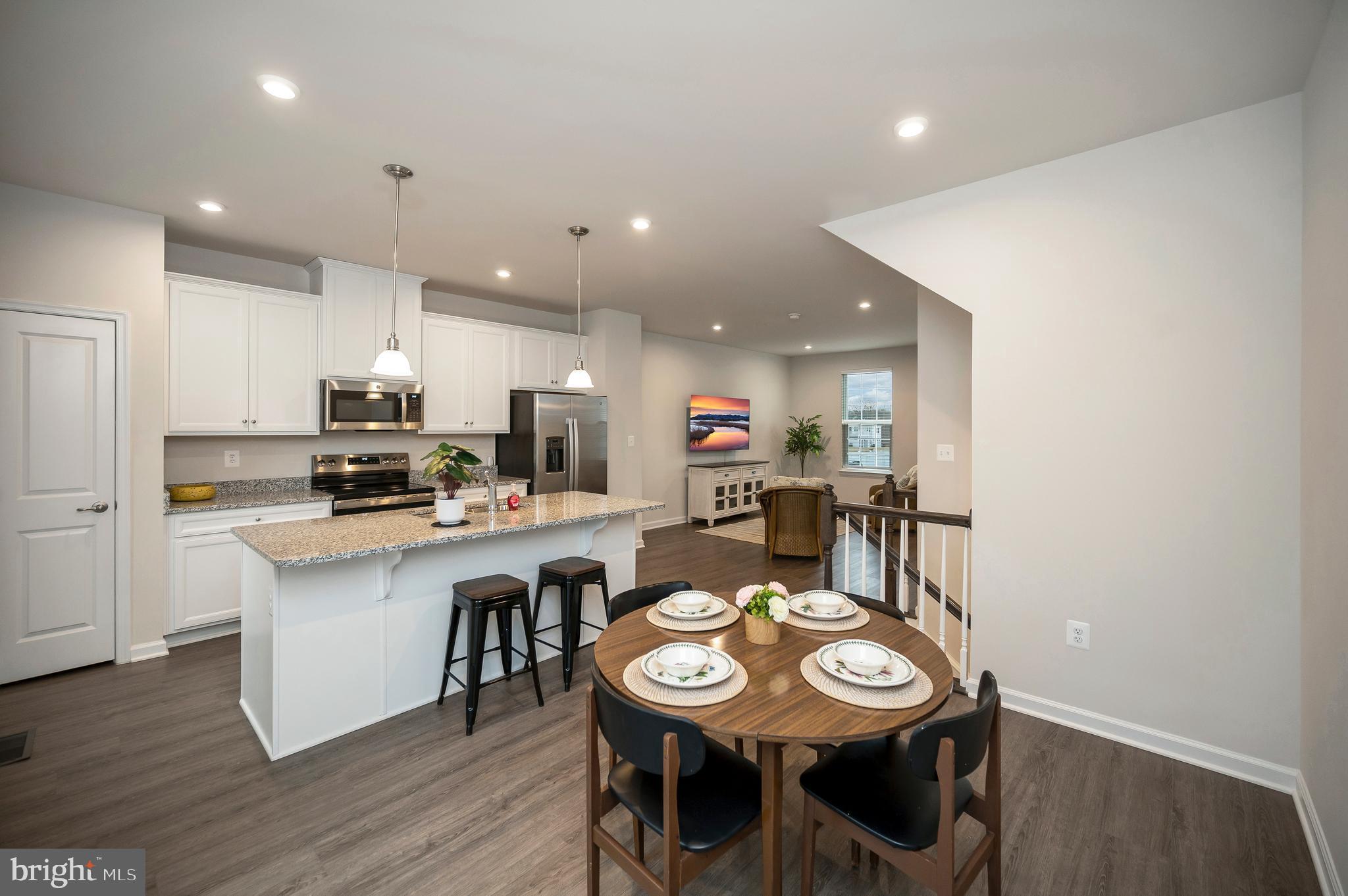 WILDERNESS SHORES - Residential