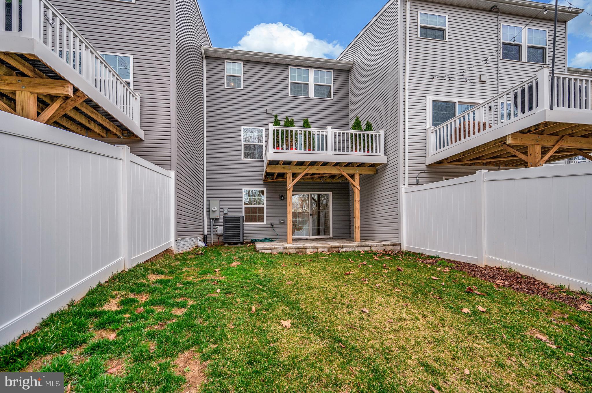 WILDERNESS SHORES - Residential