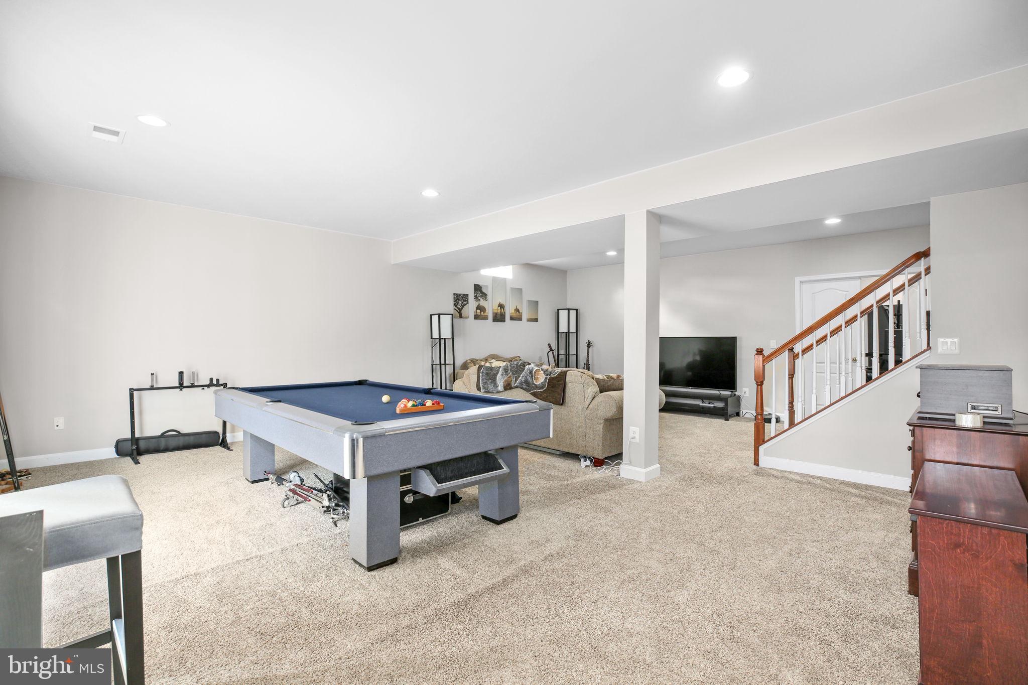 DAVIS ESTATES - Residential