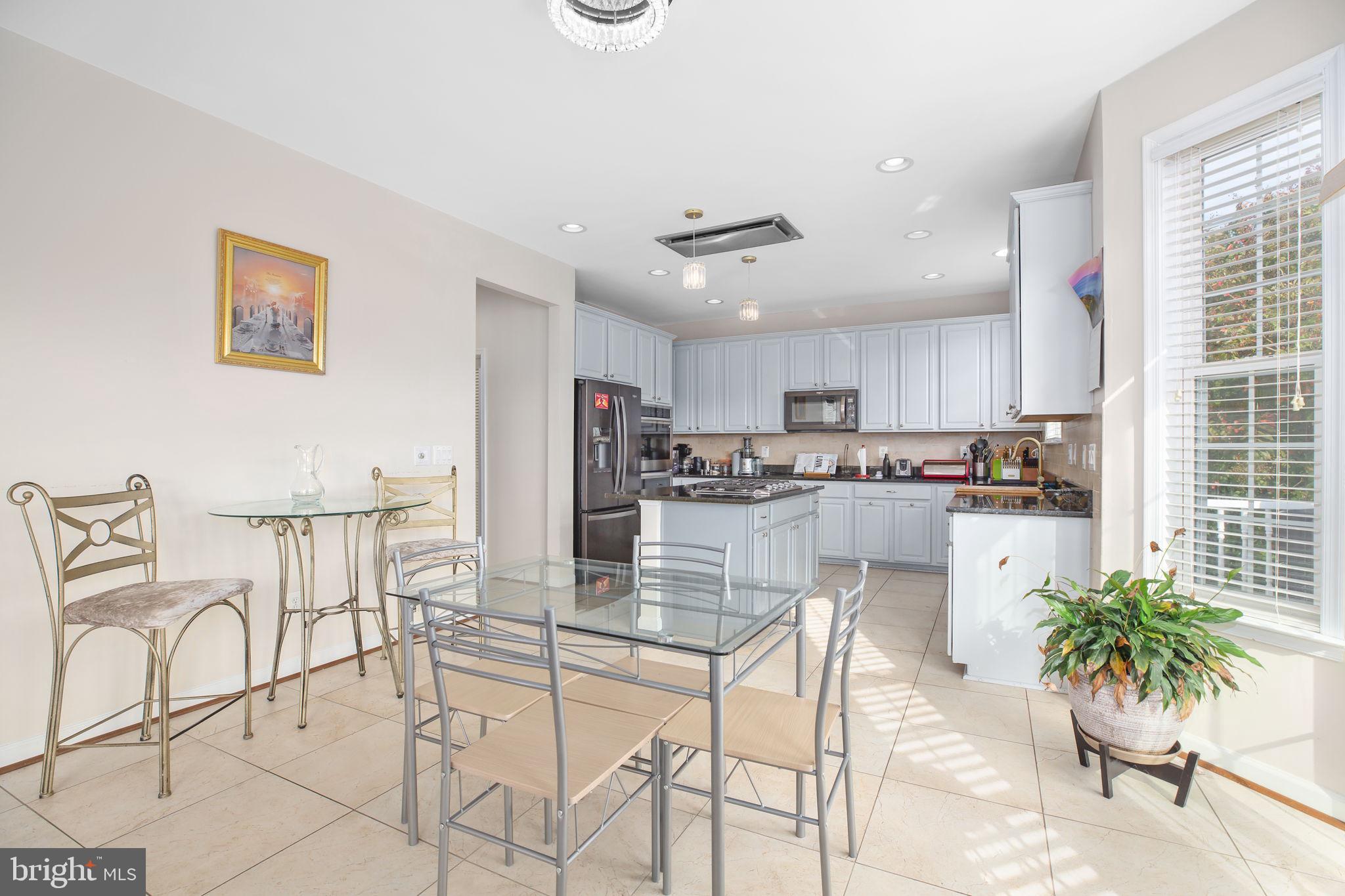 DAVIS ESTATES - Residential