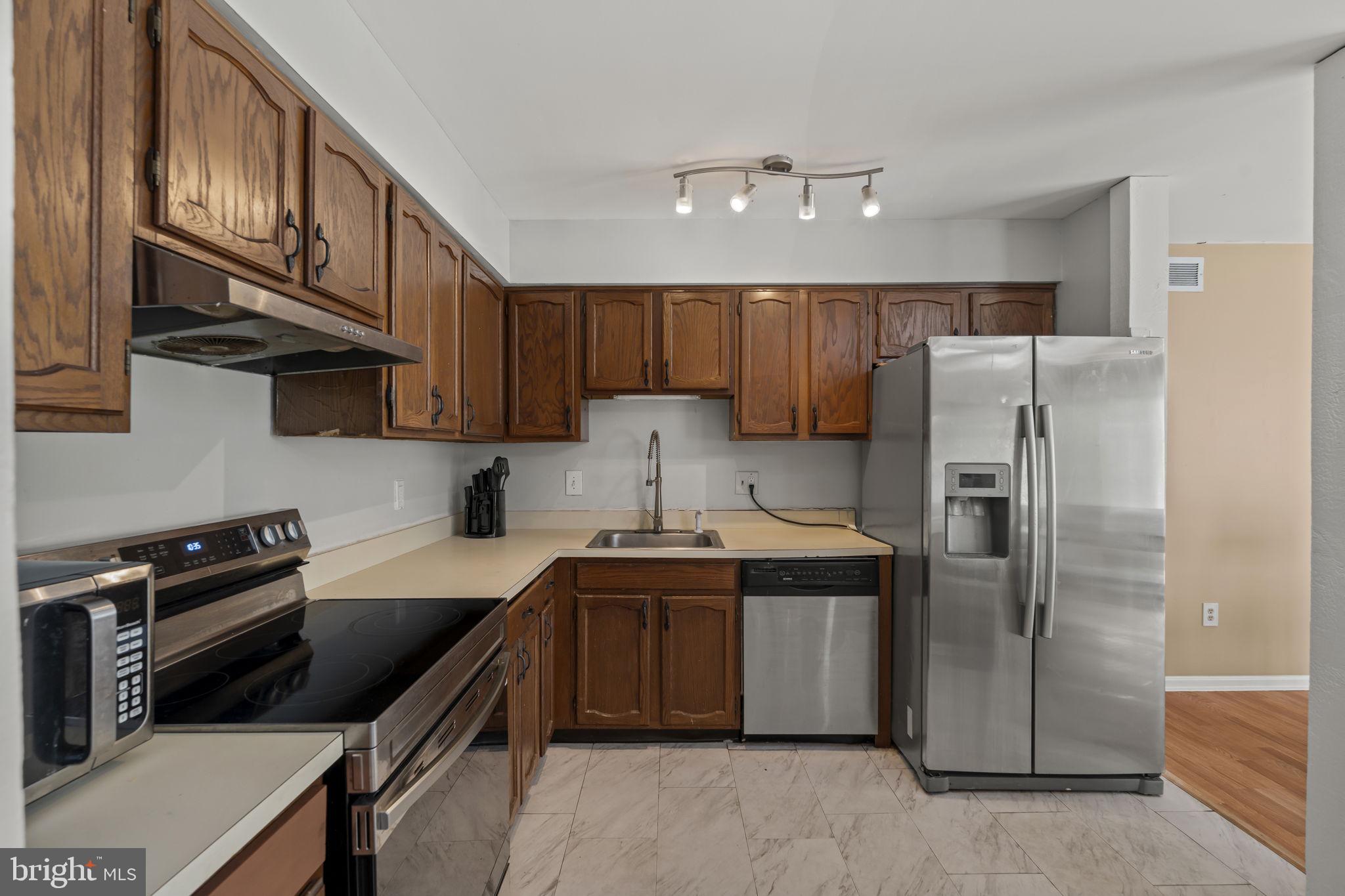 OAK FOREST - Residential