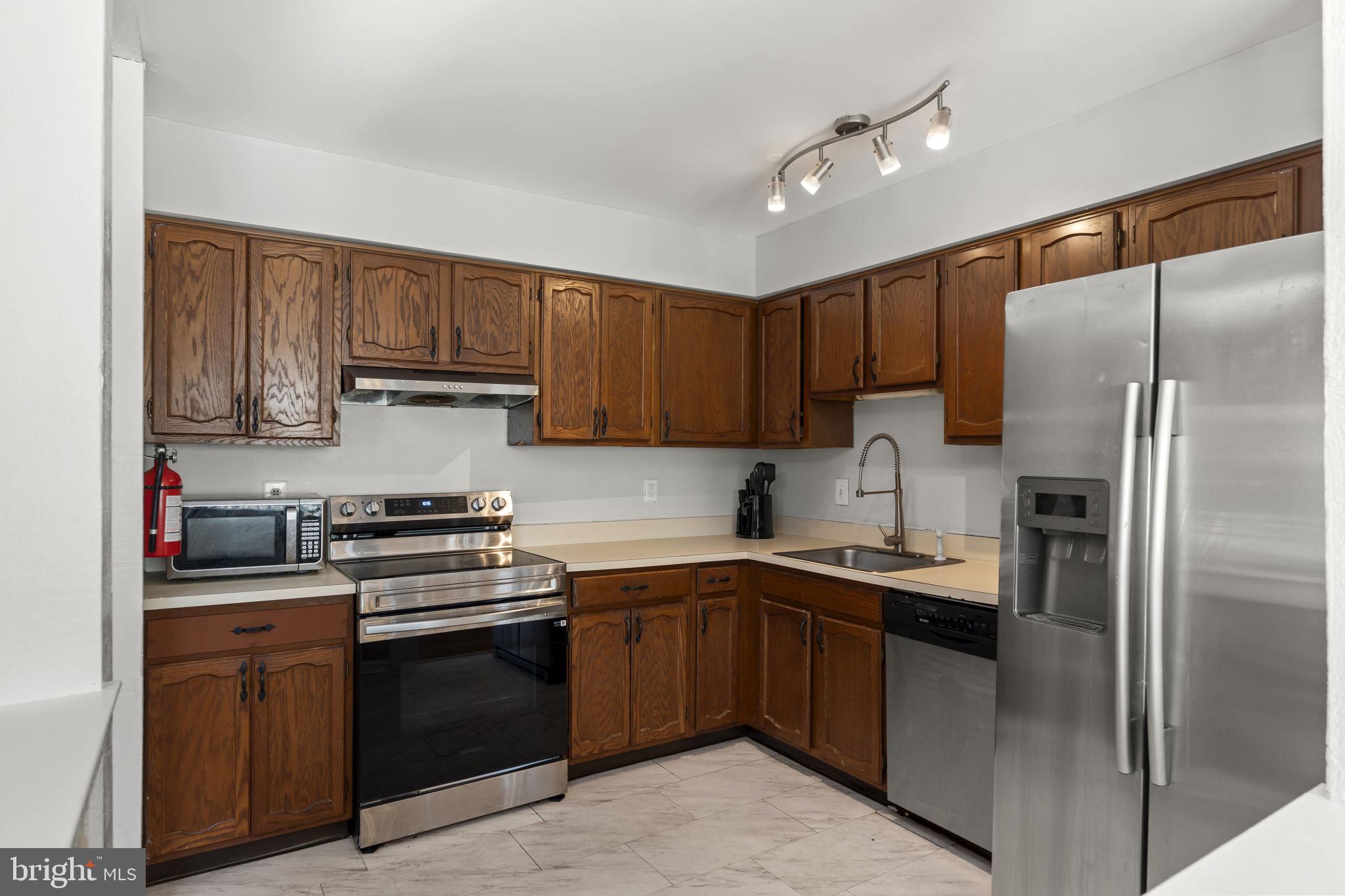 OAK FOREST - Residential