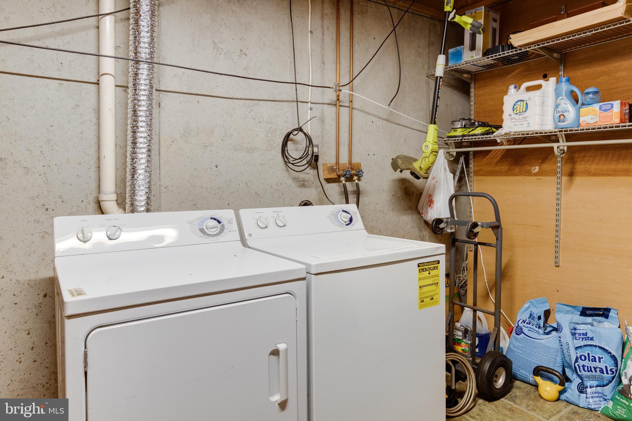 ASPEN PARK - Residential Lease