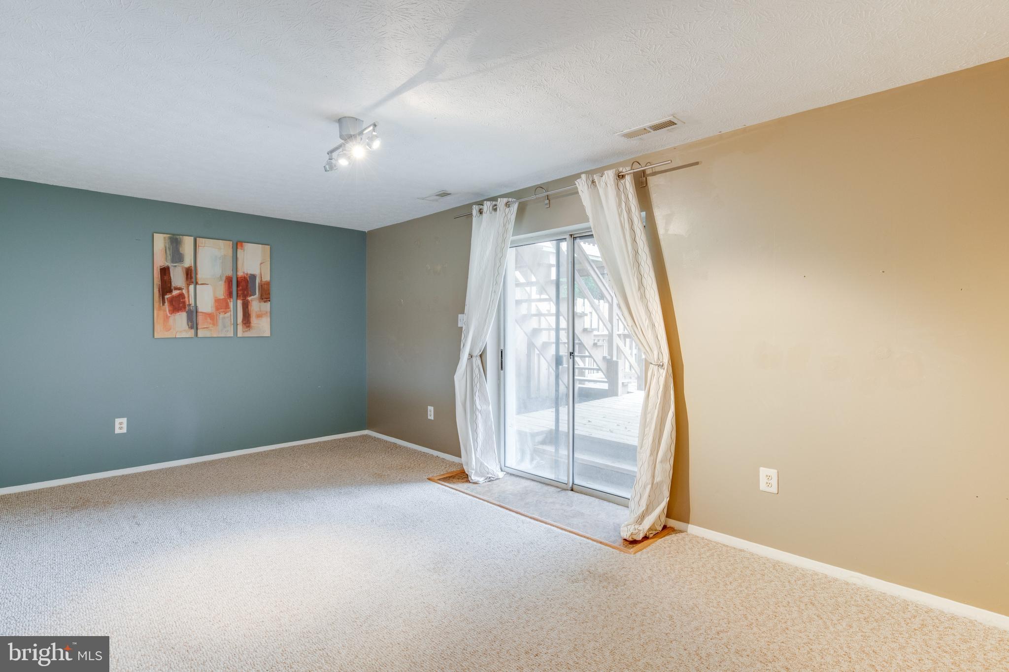 ASPEN PARK - Residential Lease