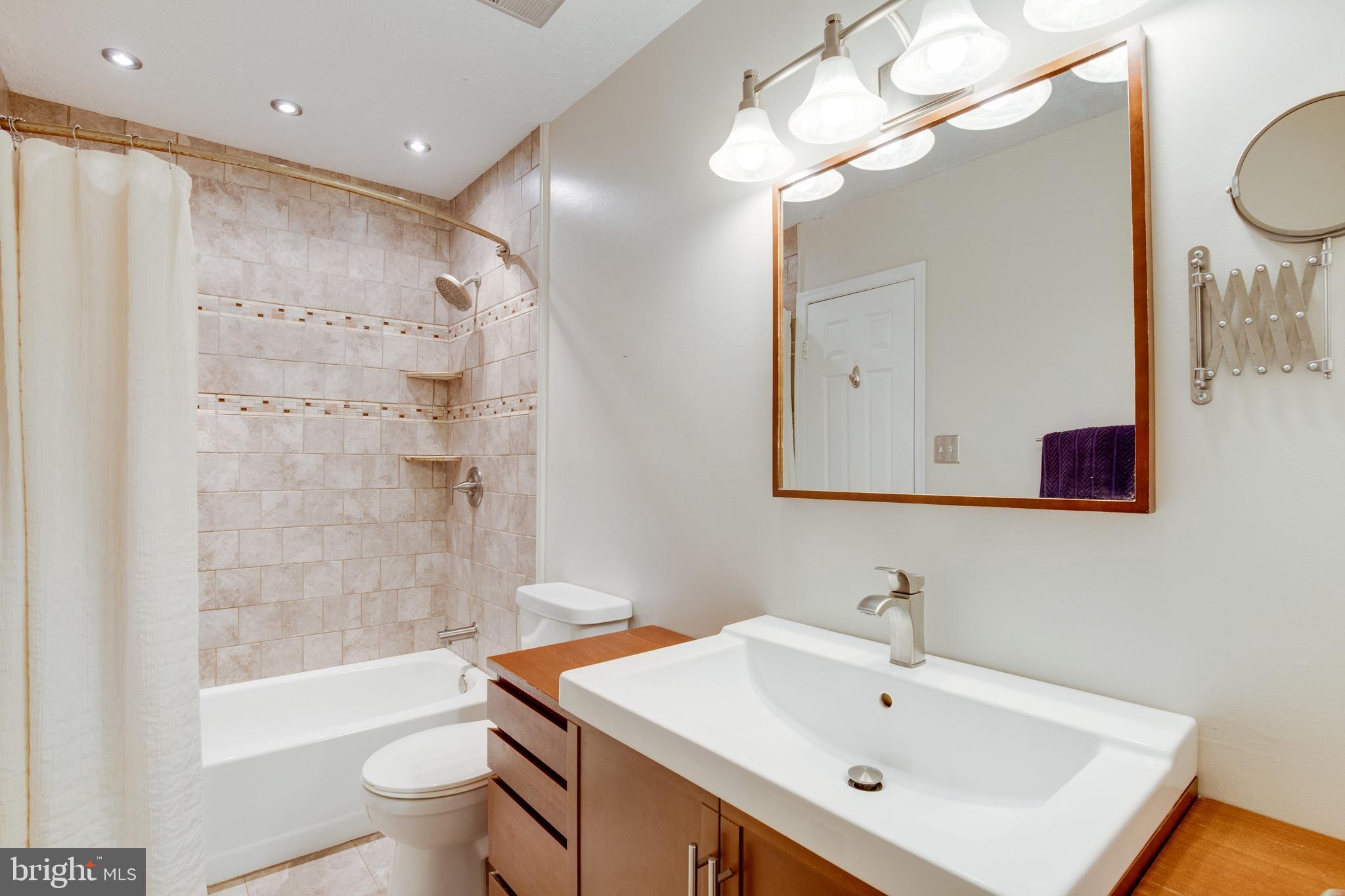 ASPEN PARK - Residential Lease