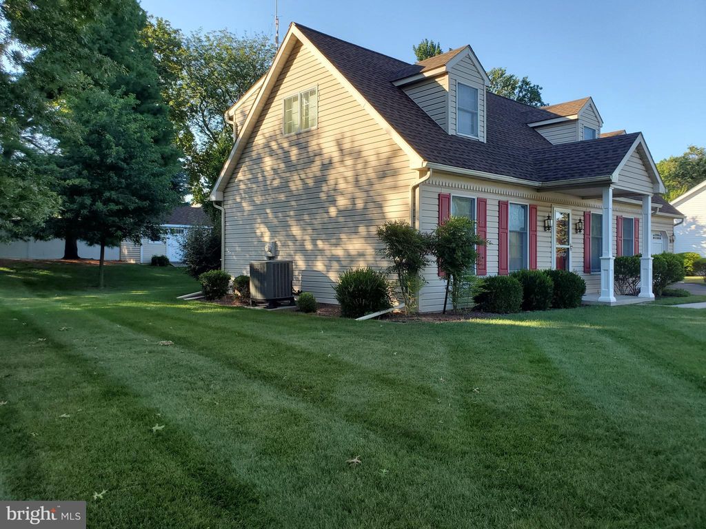 Photo of 1329 TIMOTHY DR, LANDISVILLE, PA 17538 (MLS # PALA2039278)