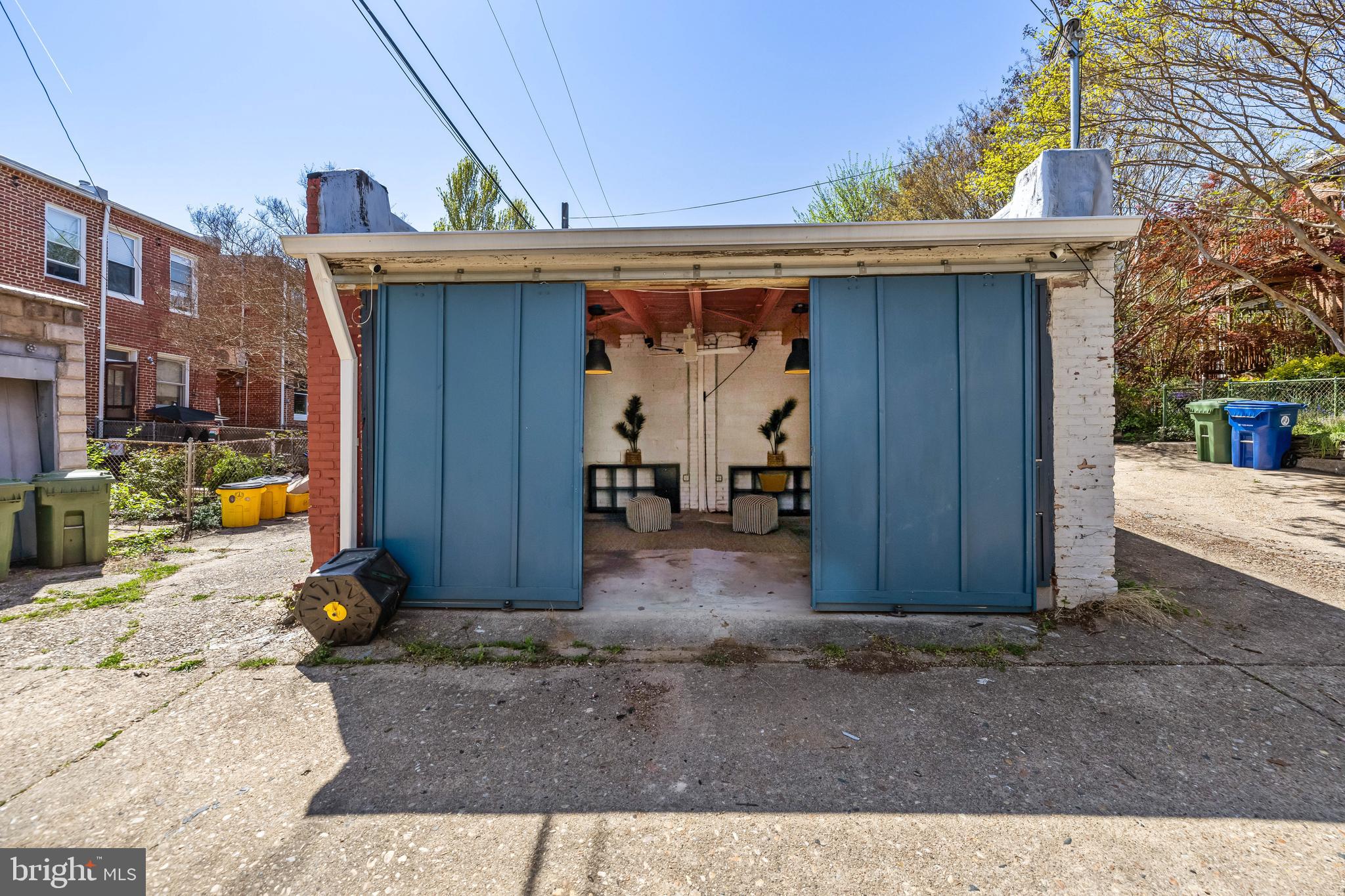 WYMAN PARK HAMPDEN - Residential