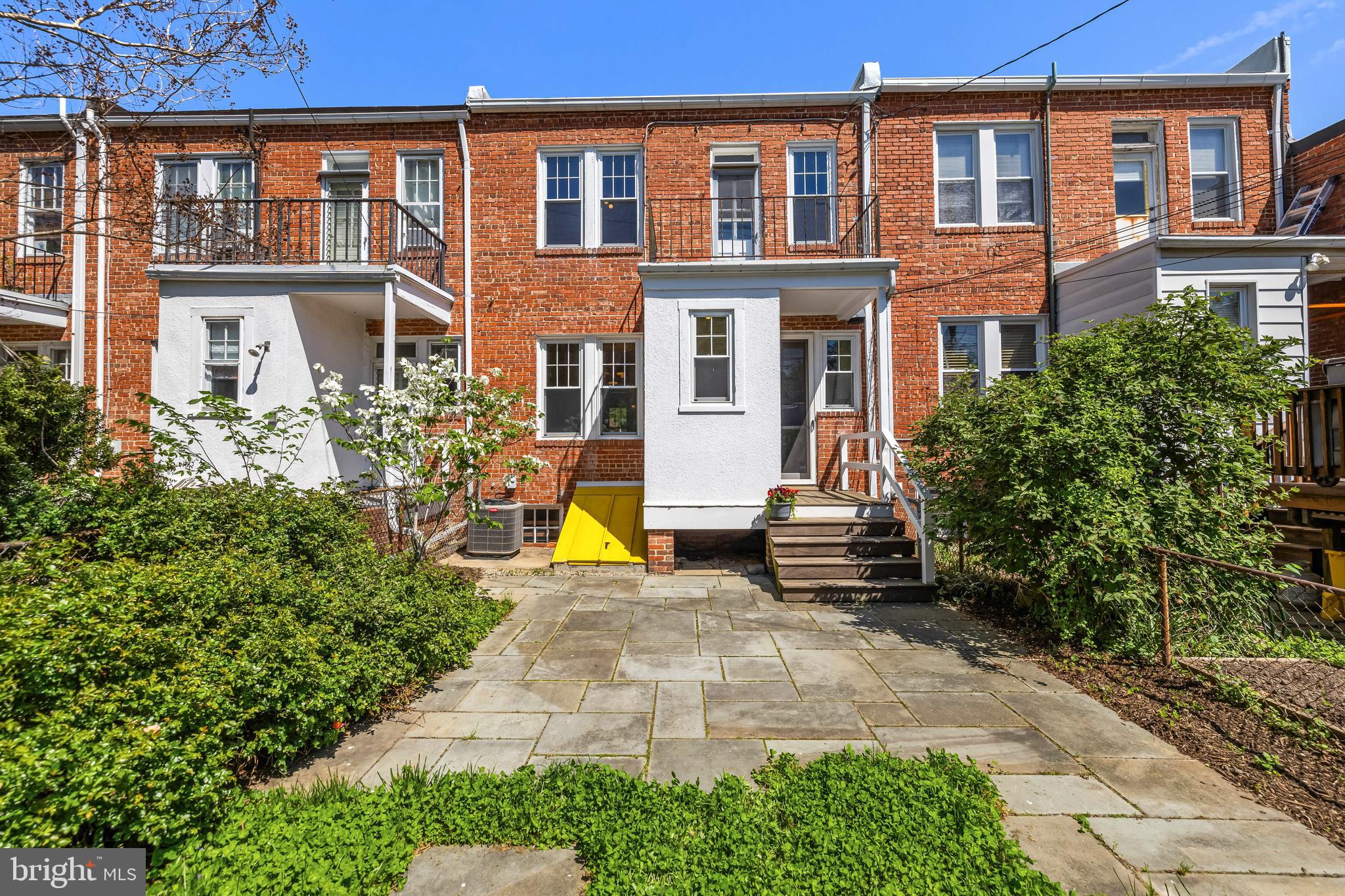 WYMAN PARK HAMPDEN - Residential