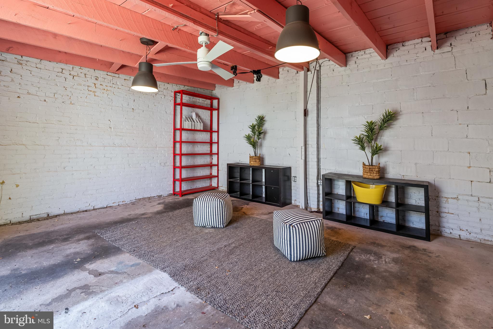 WYMAN PARK HAMPDEN - Residential