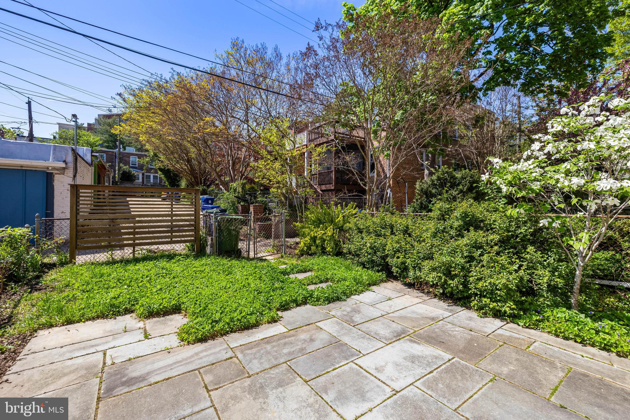 WYMAN PARK HAMPDEN - Residential