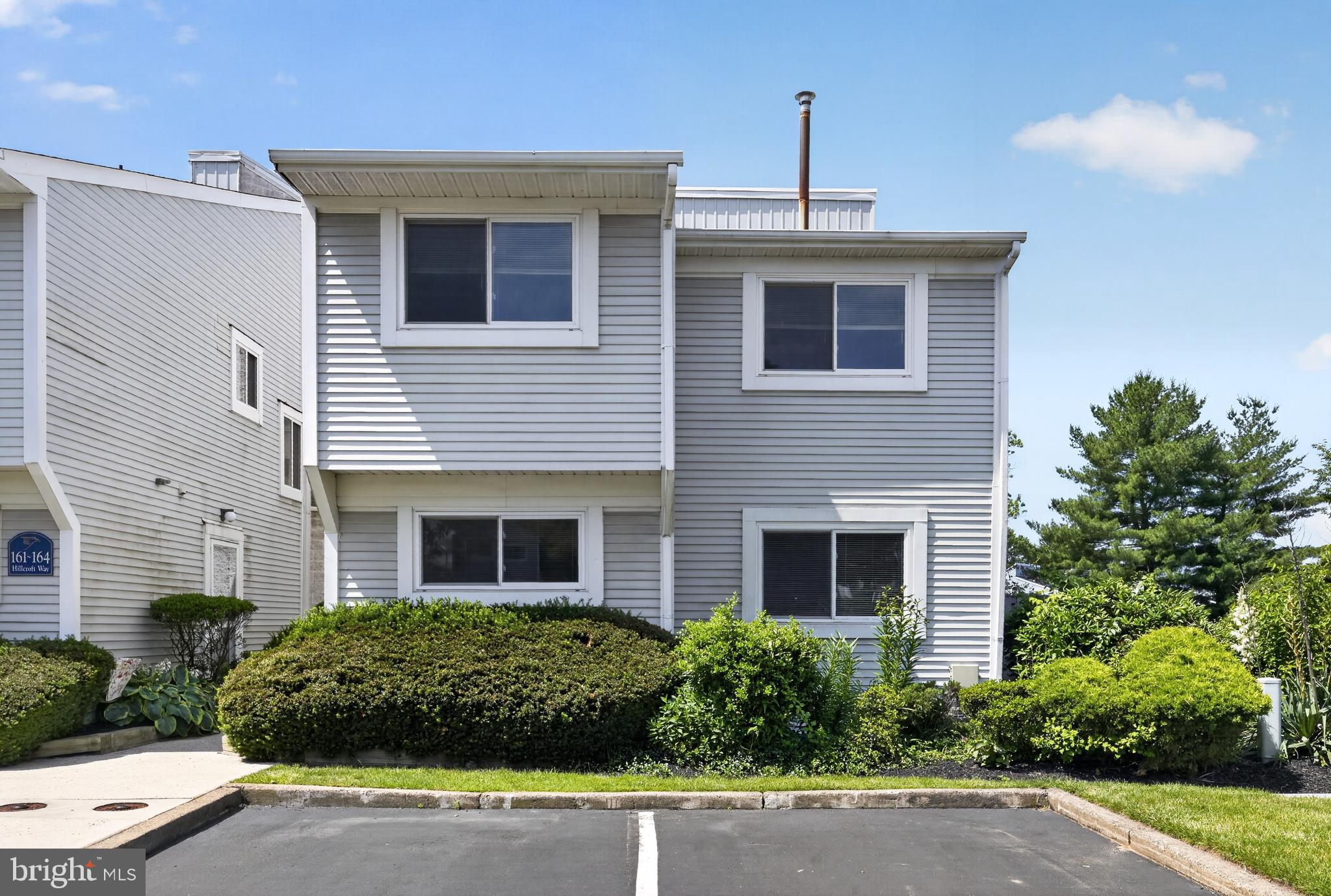 163 HILLCROFT WAY