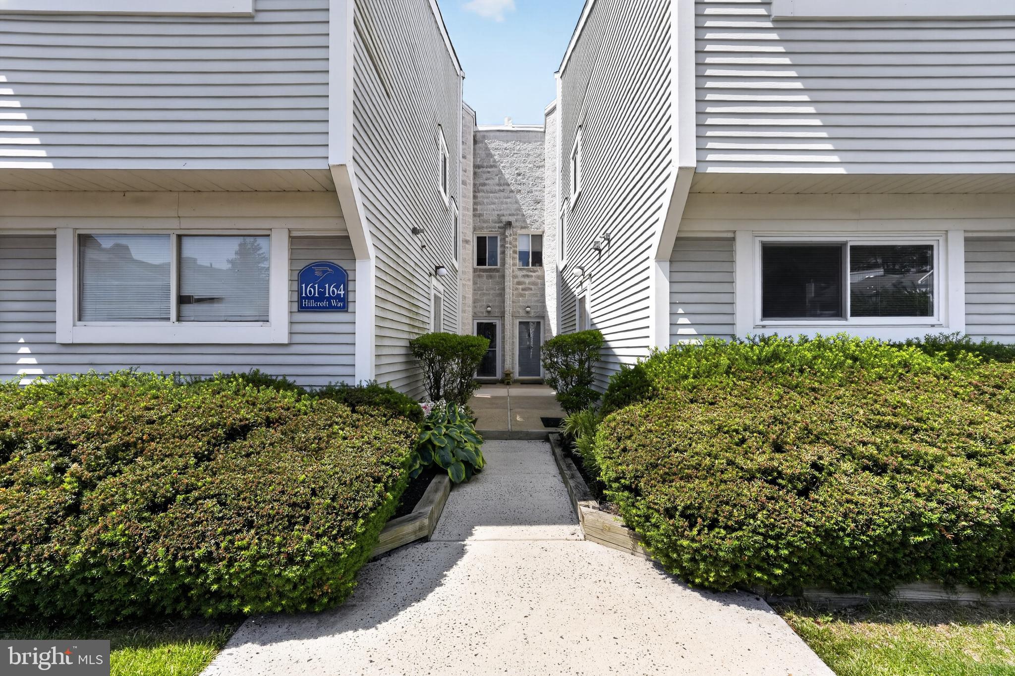 163 HILLCROFT WAY