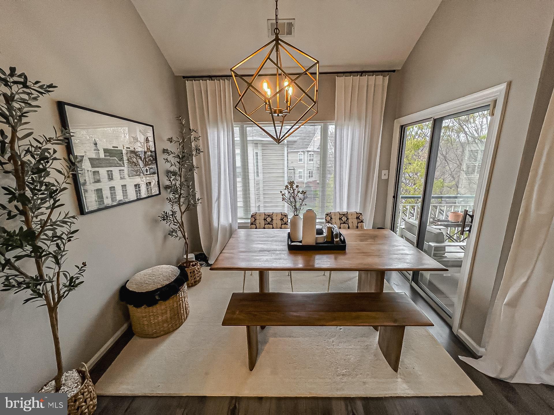 CHANCERY OF KINGSTOWNE - Residential Lease