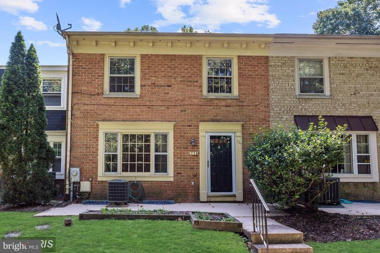 WHISKEY BOTTOM - Residential Lease